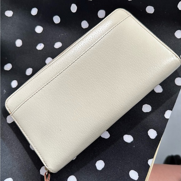 Kate Spade wallet - Picture 2 of 3